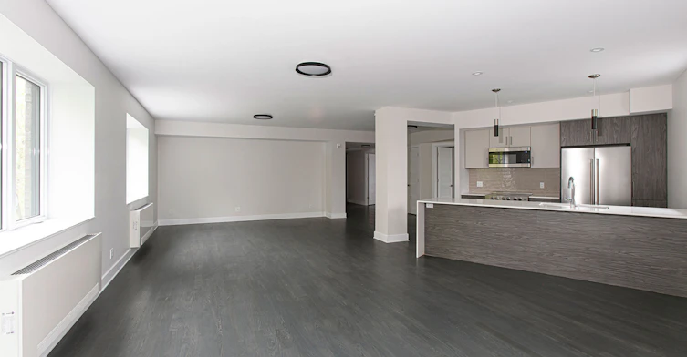 4851 De La Côte Saint Luc Chemin, Montréal, QC, H3W 2H6 - 7
