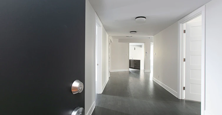 4851 De La Côte Saint Luc Chemin, Montréal, QC, H3W 2H6 - 28