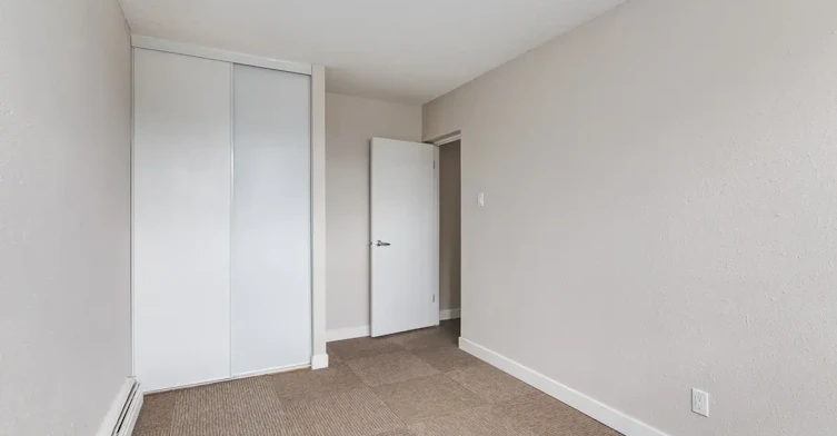052-9700 Bonaventure Drive SE, Calgary, AB, T2J 0E6 - 15