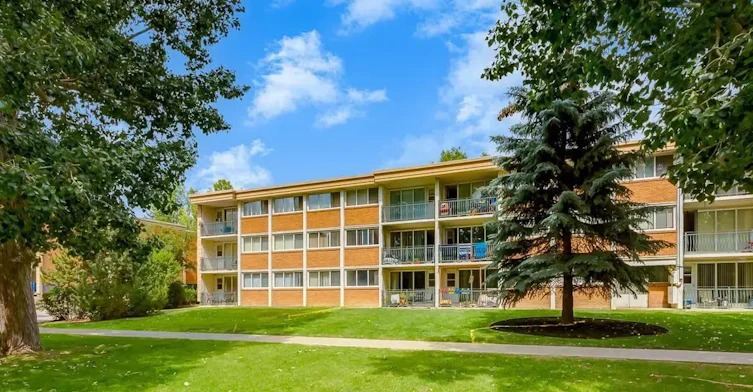052-9700 Bonaventure Drive SE, Calgary, AB, T2J 0E6 - 70