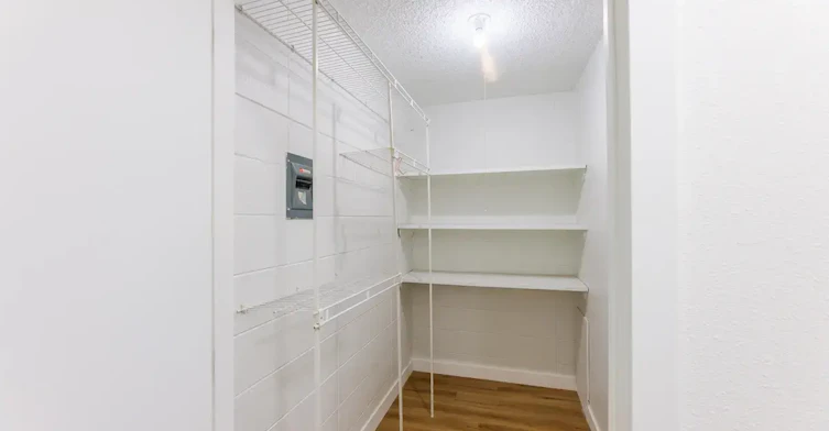 052-9700 Bonaventure Drive SE, Calgary, AB, T2J 0E6 - 40