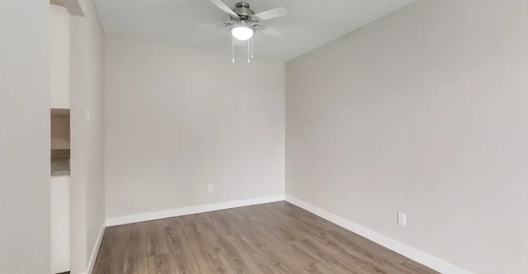 007-9700 Bonaventure Drive SE, Calgary, AB, T2J 0E6 - 9