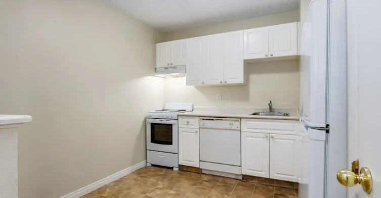 111-9700 Bonaventure Drive SE, Calgary, AB, T2J 0E6 - 22