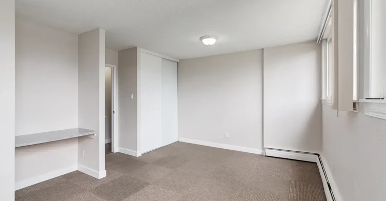 111-9700 Bonaventure Drive SE, Calgary, AB, T2J 0E6 - 32