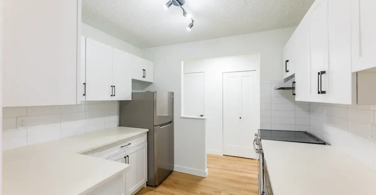 111-9700 Bonaventure Drive SE, Calgary, AB, T2J 0E6 - 46