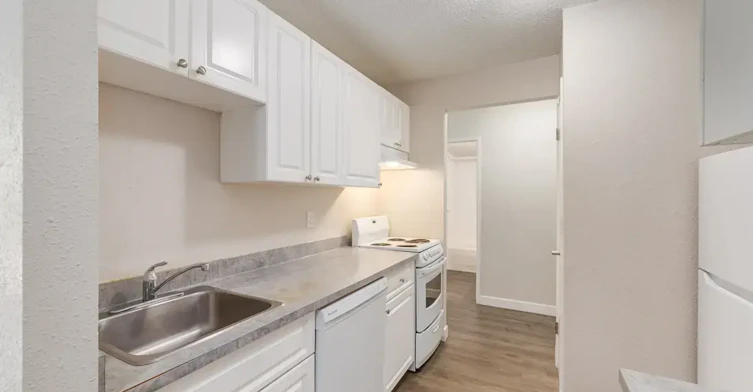 237-9700 Bonaventure Drive SE, Calgary, AB, T2J 0E6 - 5