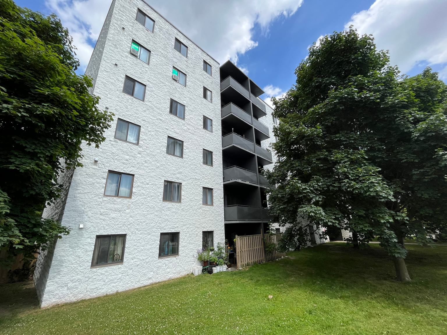 0101-550 Westmount Road W, Kitchener, ON, N2M 5G5 - 7