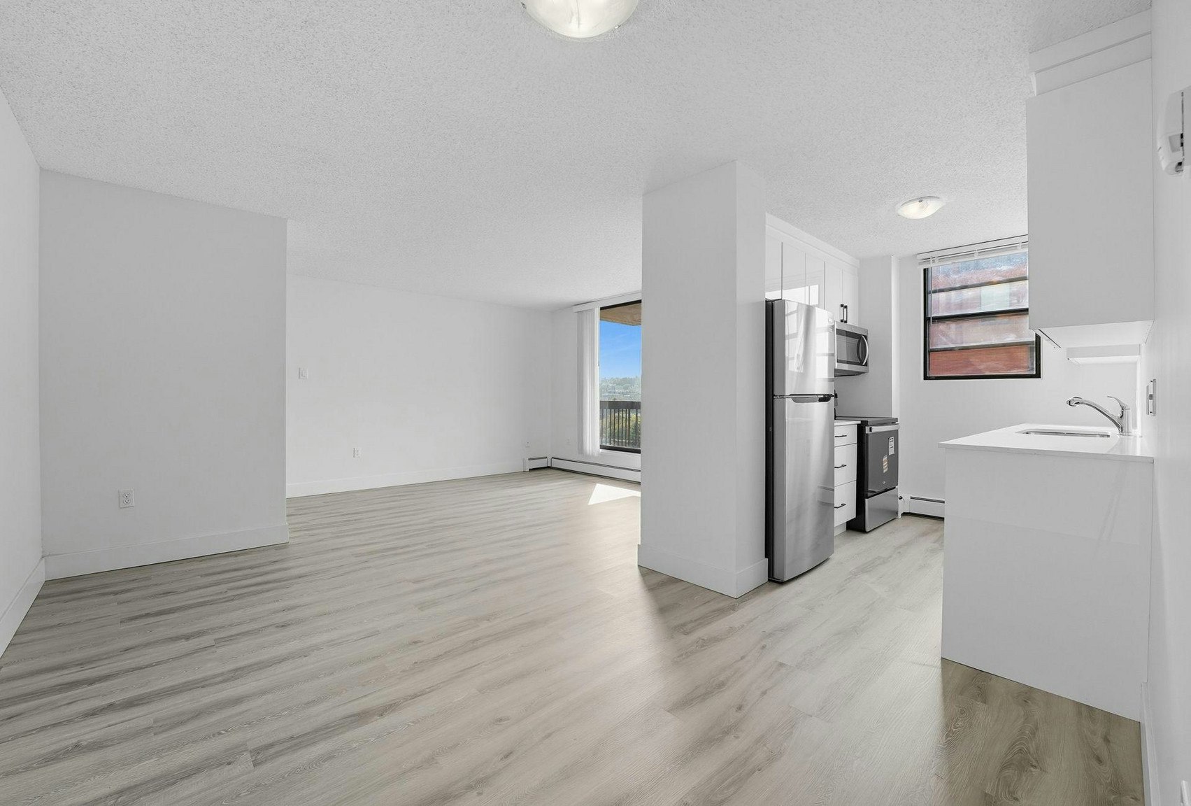 1310 14 Avenue SW, Calgary, AB, T3C 3S3 - 5