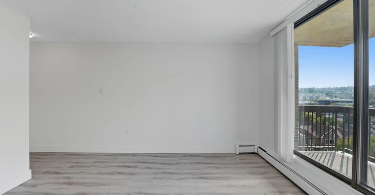 1310 14 Avenue SW, Calgary, AB, T3C 3S3 - 10