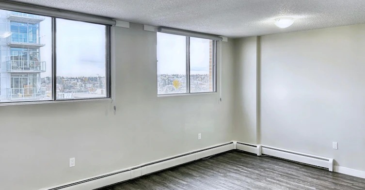 1310 14 Avenue SW, Calgary, AB, T3C 3S3 - 4
