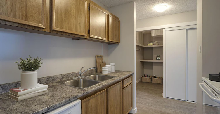 1310 14 Avenue Southwest, Calgary, AB, T3C 3S3