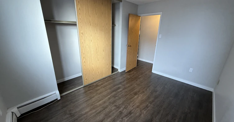 1310 14 Avenue SW, Calgary, AB, T3C 3S3 - 8