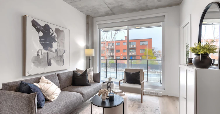 2125 Ward Rue, Montréal, QC, H4M 1T6 - 2