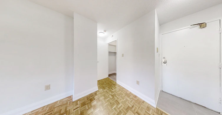 4800 Jane Street, Toronto, ON, M3N 2L4 - 7