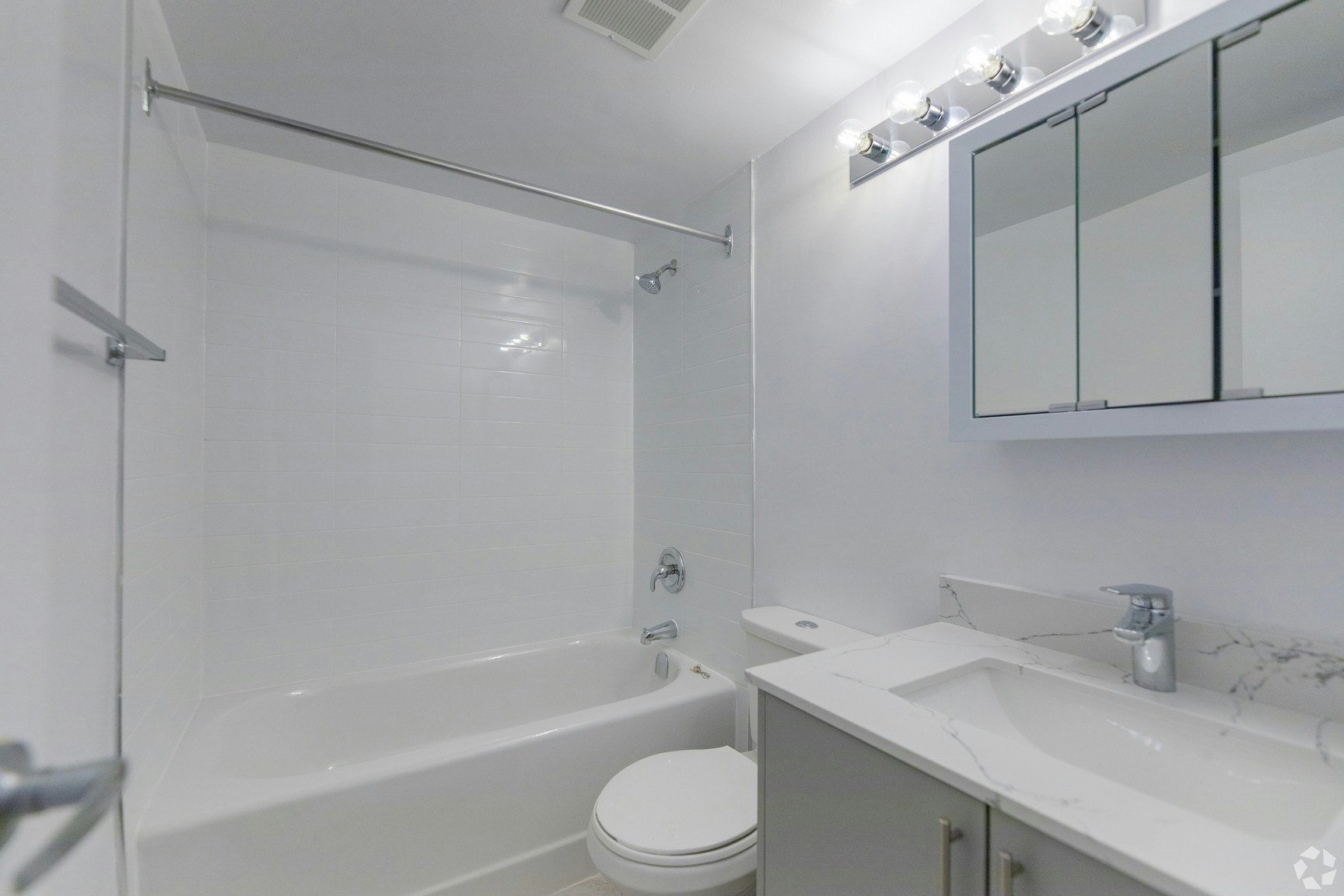 4001 Steeles Avenue W, Vaughan, ON, M3N 2T8 - 24