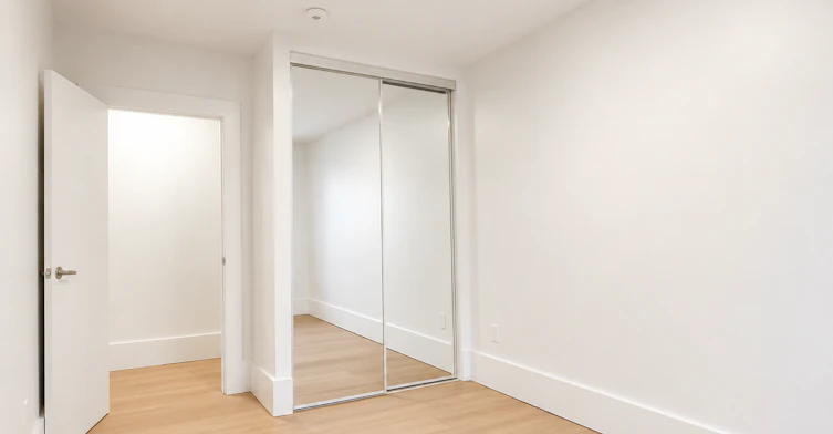 310 Roncesvalles Avenue, Toronto, ON, M6R 2M5 - 5