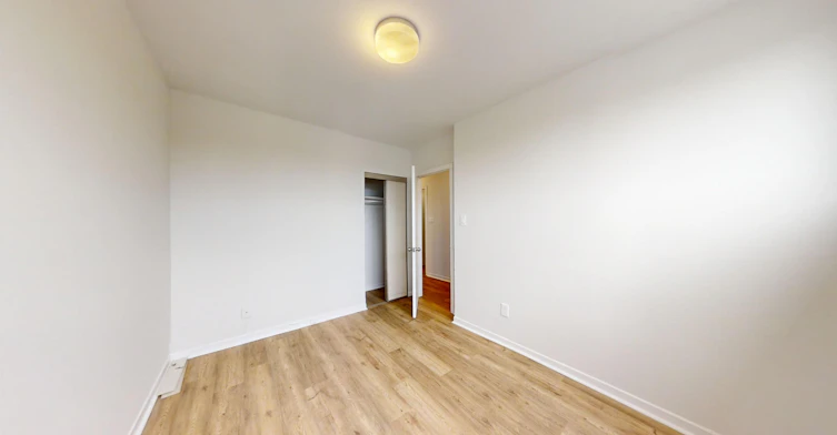 10 Bergamot Avenue, Toronto, ON, M9W 1V9 - 9