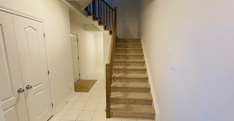 121 Chaperal Private, Ottawa, ON, K4A 0Y2 - 2
