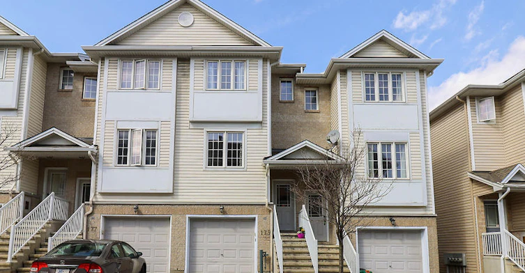 179 Fordham Private, Ottawa, ON, K2C 4G6