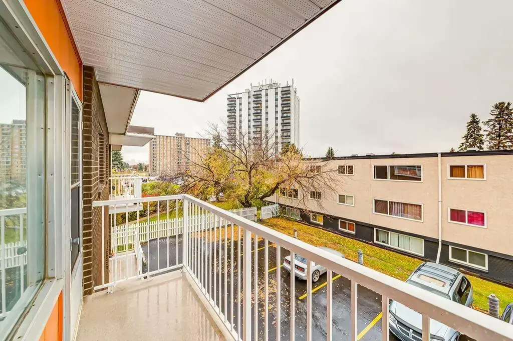 33-10003 62 Street, Edmonton, AB, T6A 2L6 - 9