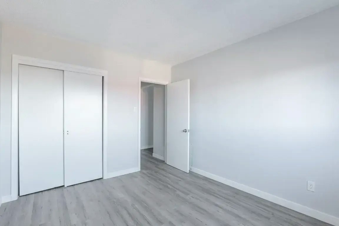 33-10003 62 Street, Edmonton, AB, T6A 2L6 - 29
