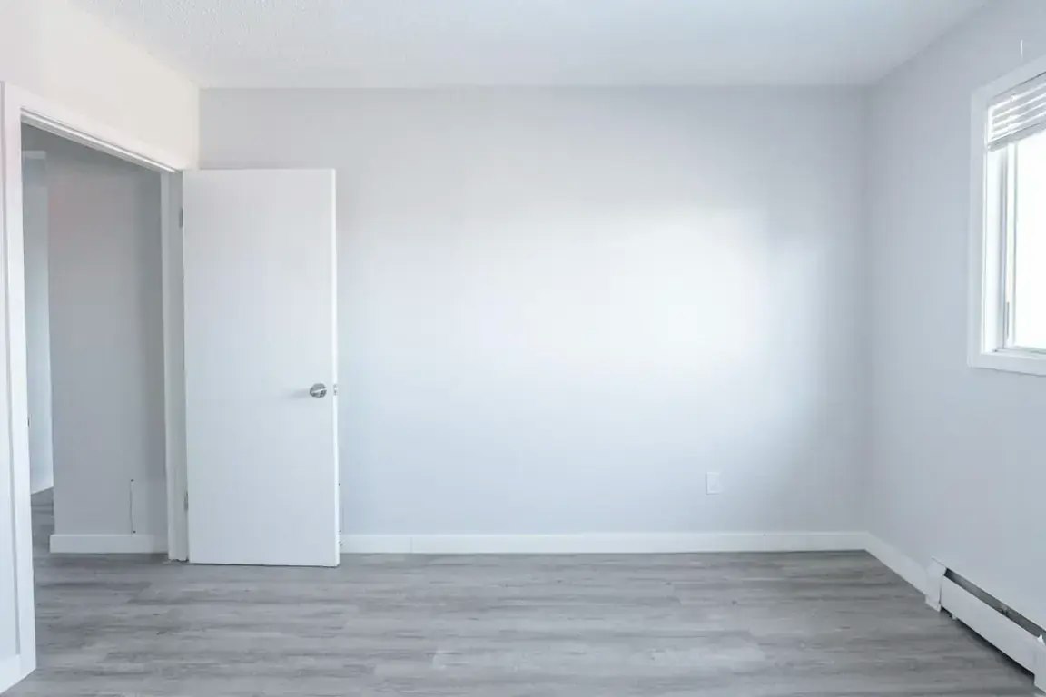 33-10003 62 Street, Edmonton, AB, T6A 2L6 - 28