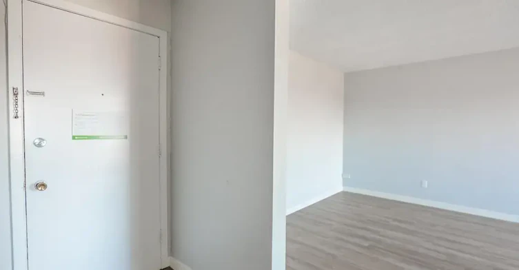 44-10003 62 Street, Edmonton, AB, T6A 2L6 - 38