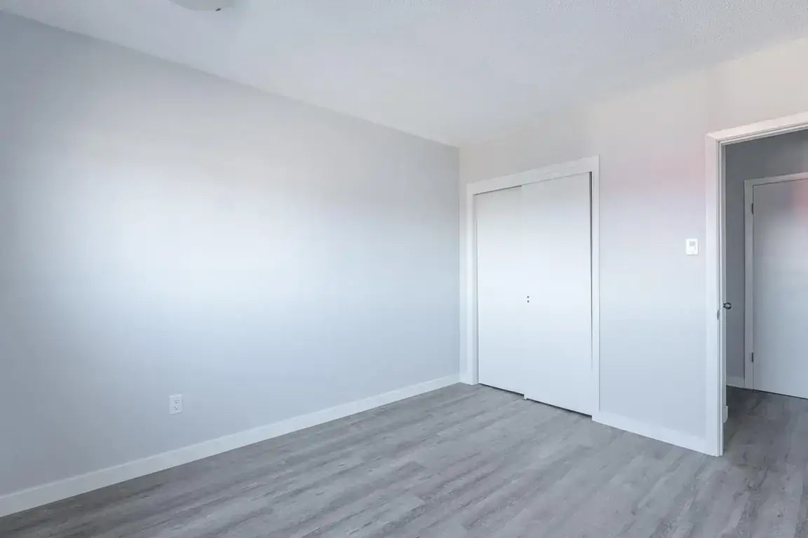 44-10003 62 Street, Edmonton, AB, T6A 2L6 - 31