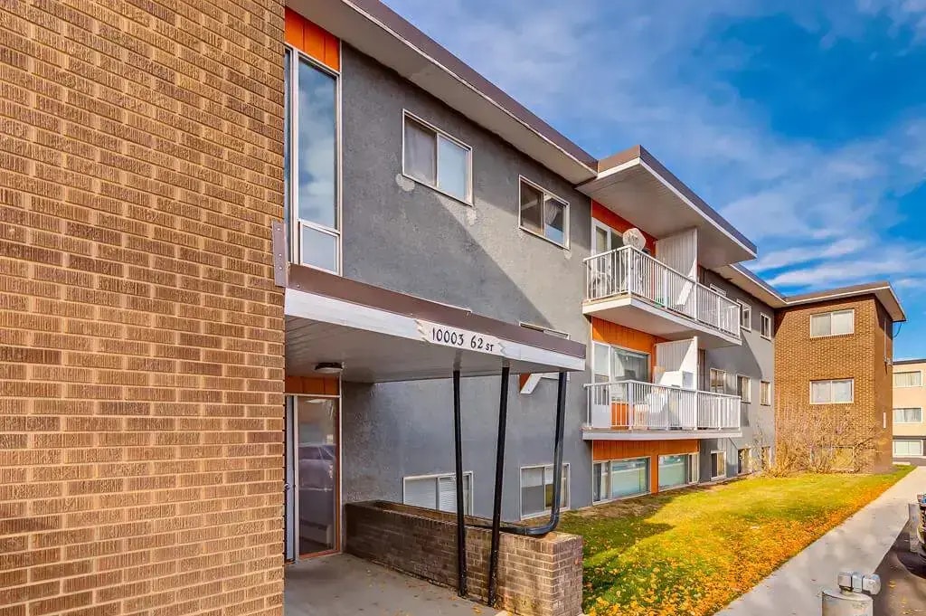 44-10003 62 Street, Edmonton, AB, T6A 2L6 - 42