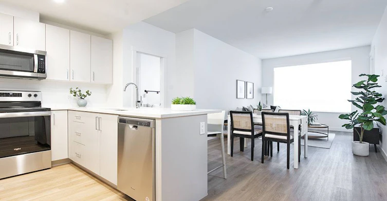 1550 Oxford Street, North Vancouver, BC, V7J 0E3 - 4