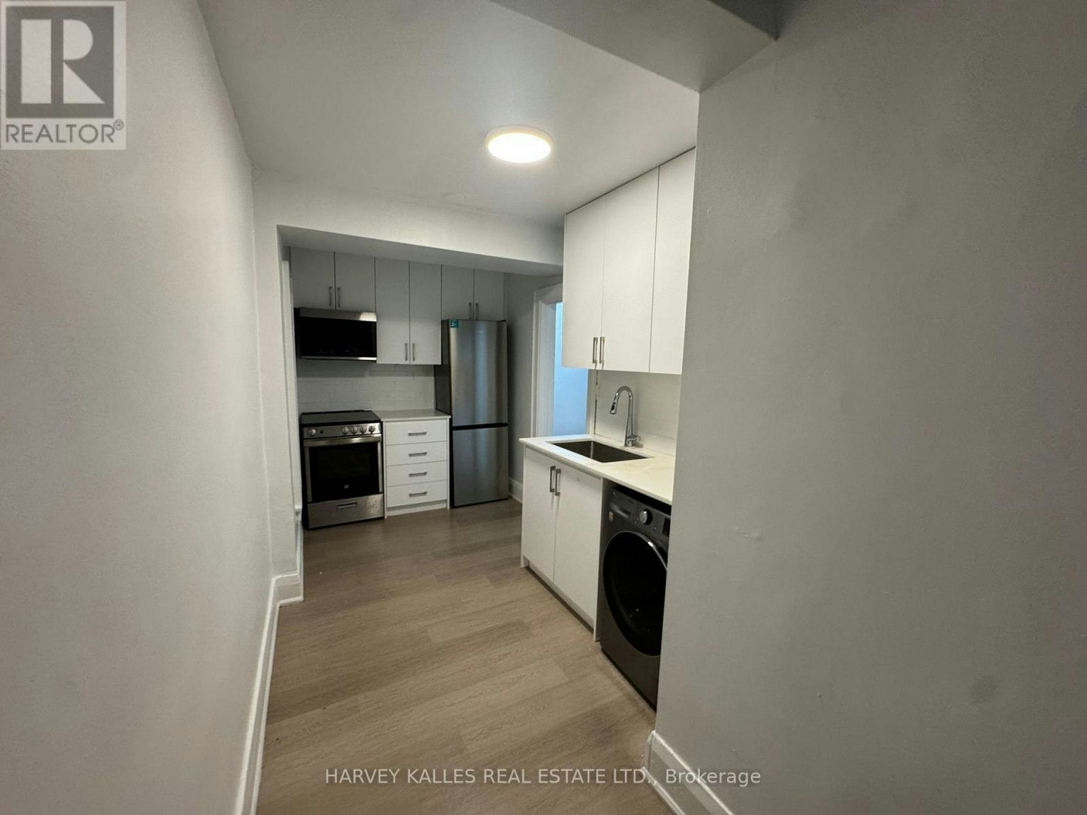 320 Lonsdale Road, Toronto, ON, M4V 1X4