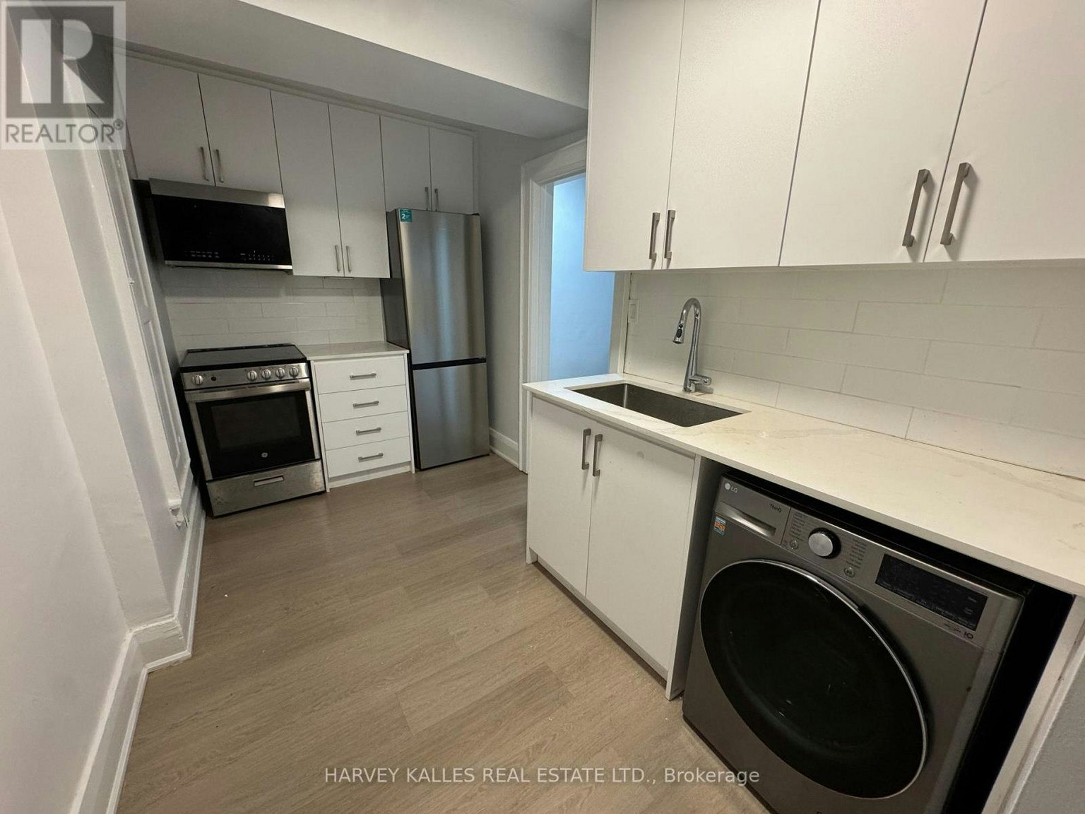 320 Lonsdale Road, Toronto, ON, M4V 1X4 - 2