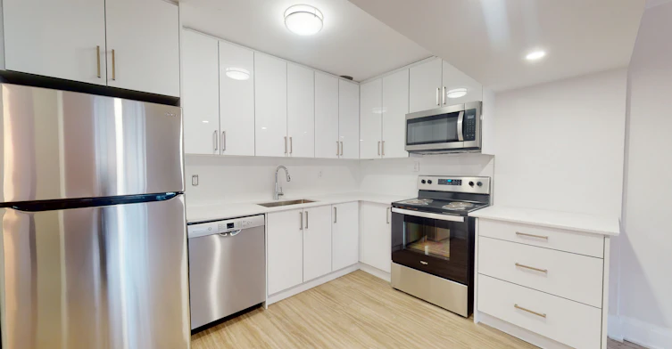320 Lonsdale Road, Toronto, ON, M4V 1X4 - 6