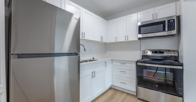 7-320 Lonsdale Road, Toronto, ON, M4V 1X4 - 18