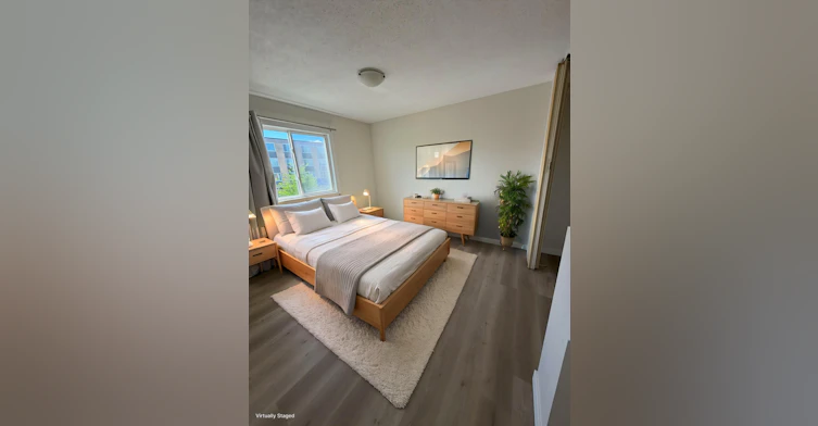 11240 124th Street, Edmonton, AB, T5M 0J8 - 7