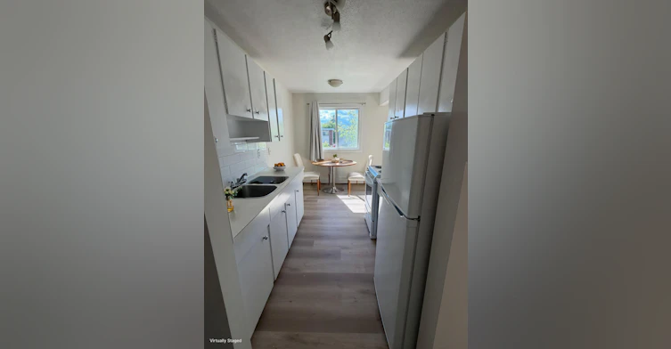 11325 124th Street, Edmonton, AB, T5M 0K2 - 4