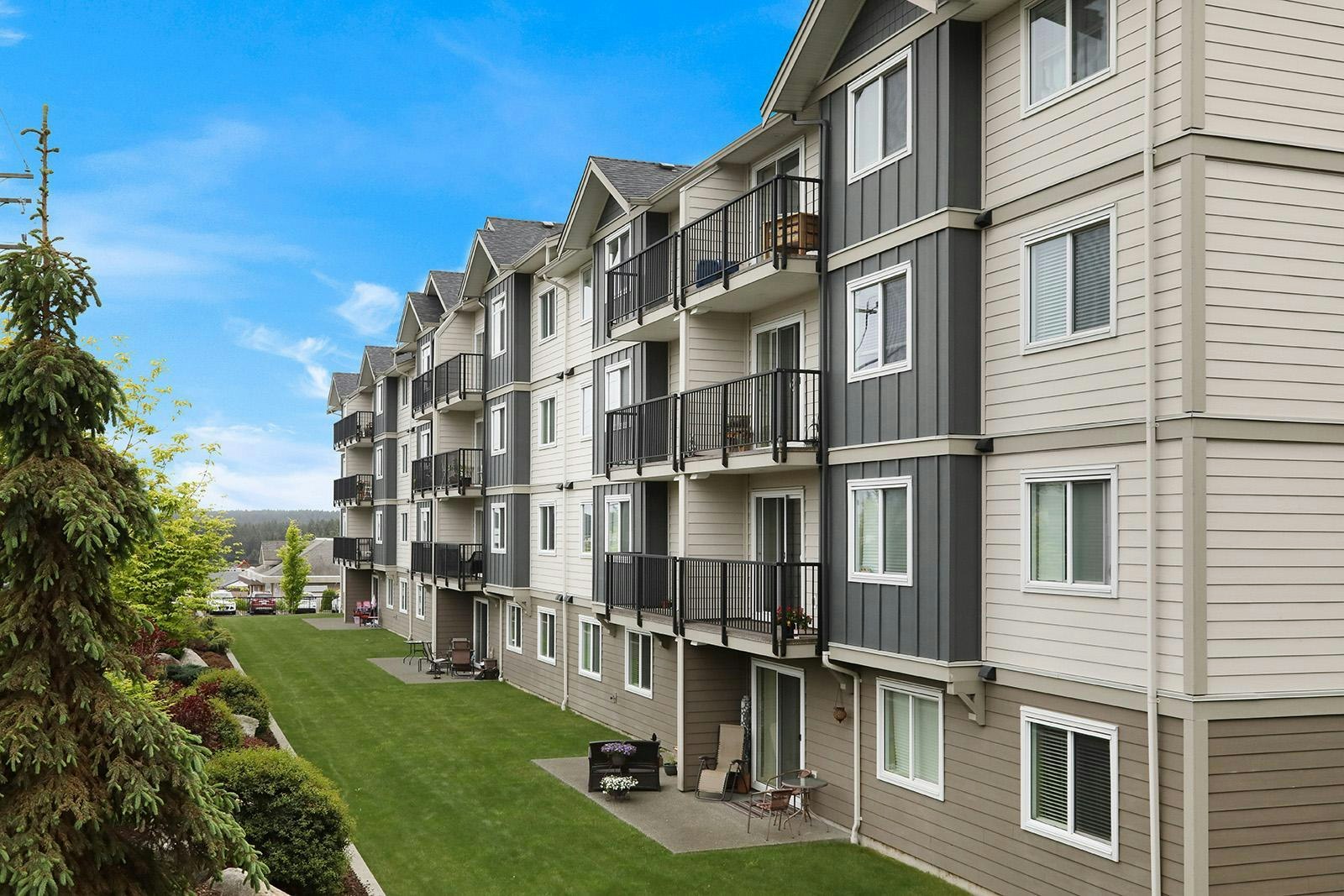 310-701 Merecroft Road, Campbell River, BC, V9W 8H6 - 2