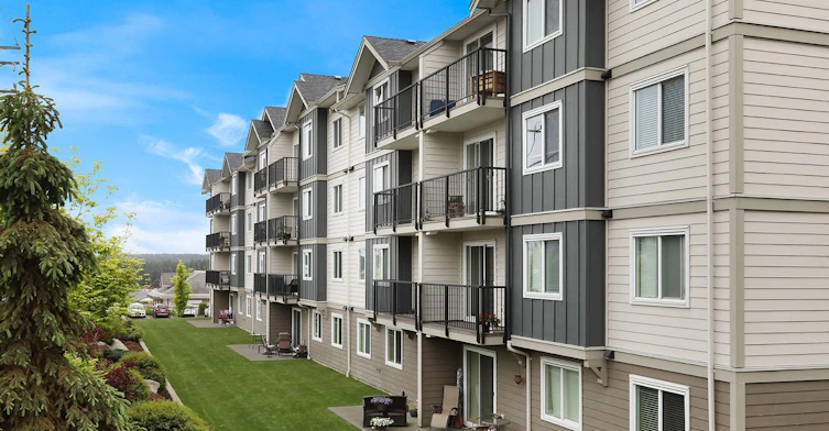 310-701 Merecroft Road, Campbell River, BC, V9W 8H6 - 2