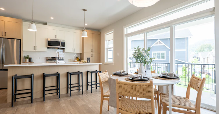 8500 Maplewood Road, Chilliwack, BC, V2R 6G7 - 2