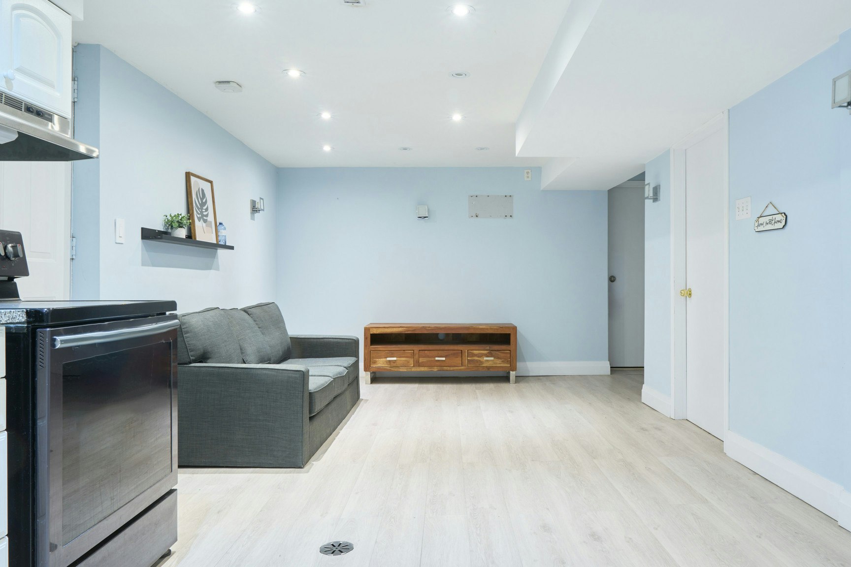 704 Abana Road, Mississauga, ON, L5A 1H4 - 2