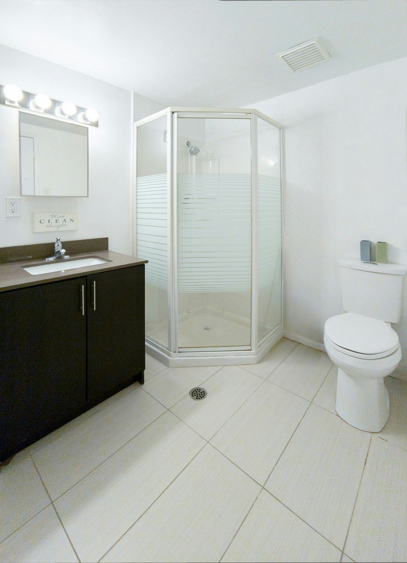 704 Abana Road, Mississauga, ON, L5A 1H4 - 4