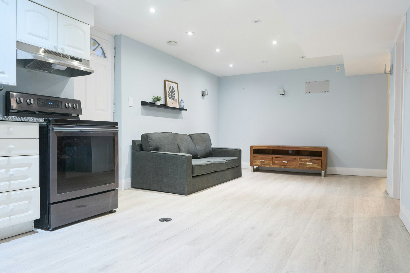 704 Abana Road, Mississauga, ON, L5A 1H4 - 5