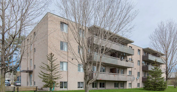 51 Owen Street, Penetanguishene, ON, L9M 1N4 - 5