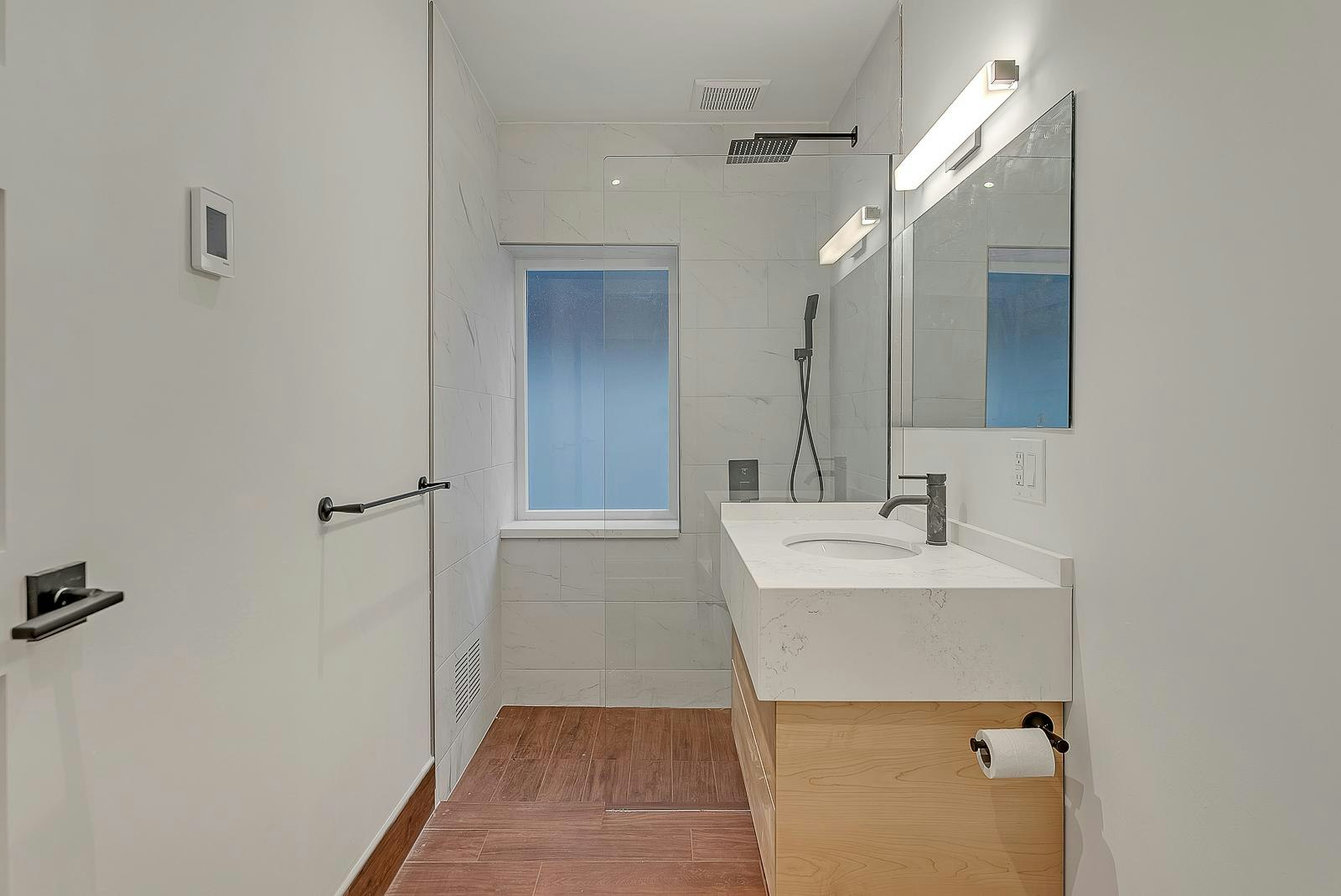 2nd Floor-180 Strachan Avenue, Toronto, ON, M6J 2S9 - 17