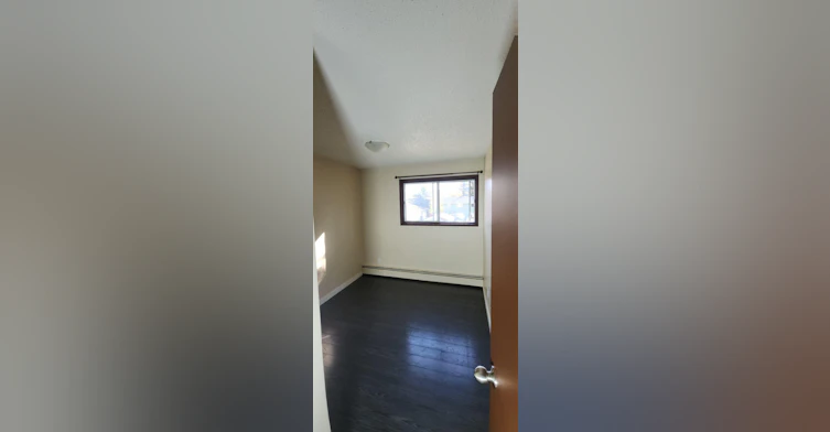 127-304-127 Mount Pleasant Drive, Camrose, AB, T4V 3G4 - 4
