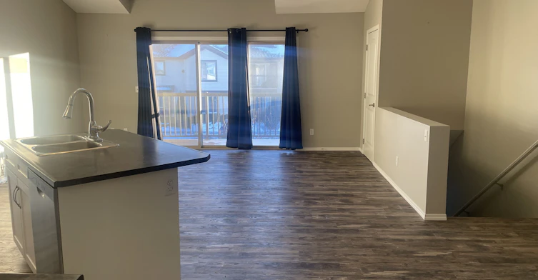 604 62 Street SW, Edmonton, AB, T6X 0K4 - 3