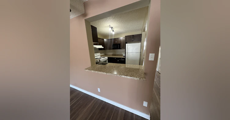 3807 76 Street Nw, Edmonton, AB, T6K 2P9 - 2