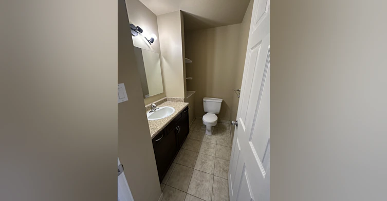 3807 76 Street Nw, Edmonton, AB, T6K 2P9 - 7