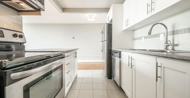 350-0202-360 Douglas Street, Victoria, BC, V8V 2P5 - 2