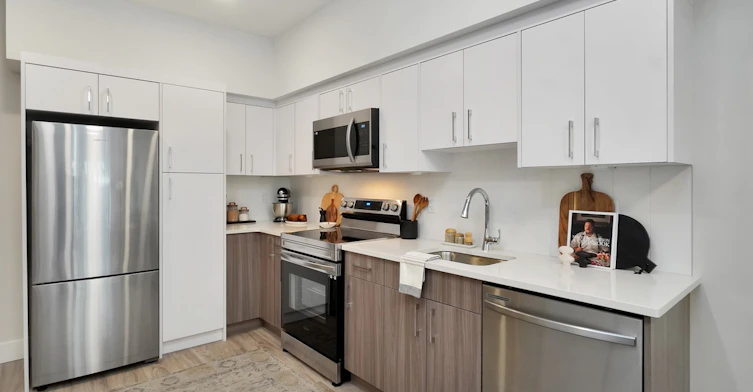 0105-10129 Fifth Street, Sidney, BC, V8L 0E2 - 10